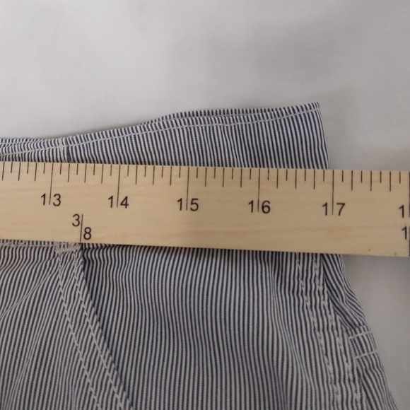 Size 32 Levi's Conductor Stripe Cargo Shorts Snap Pockets - Picture 6 of 10